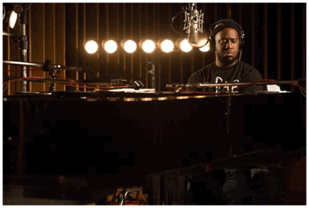 Robert Glasper- Reckoner (Live)